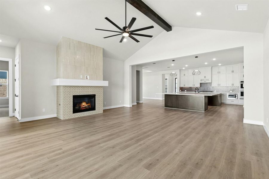 Spacious, unfurnished interior of a new home in Leander Estates, Leander (Image 11).