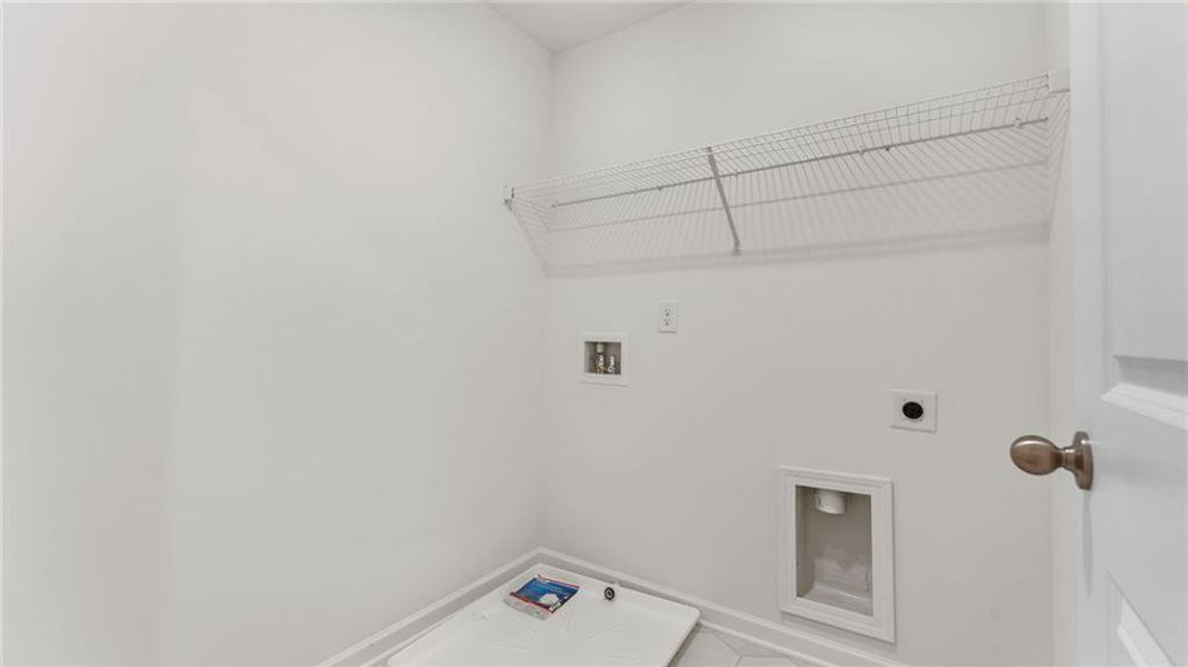 Spacious, unfurnished interior of a new home in Owen Preserve, Canton (Image 18).