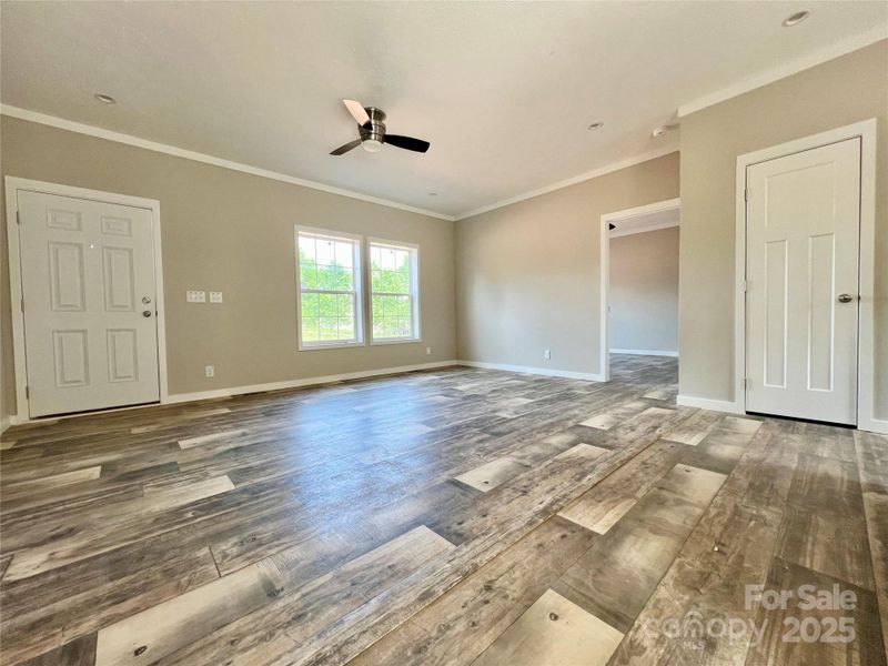 Spacious, unfurnished interior of a new home in , Taylorsville (Image 4).