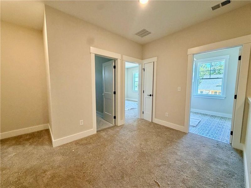Spacious, unfurnished interior of a new home in Arbor West, Dawsonville (Image 13).