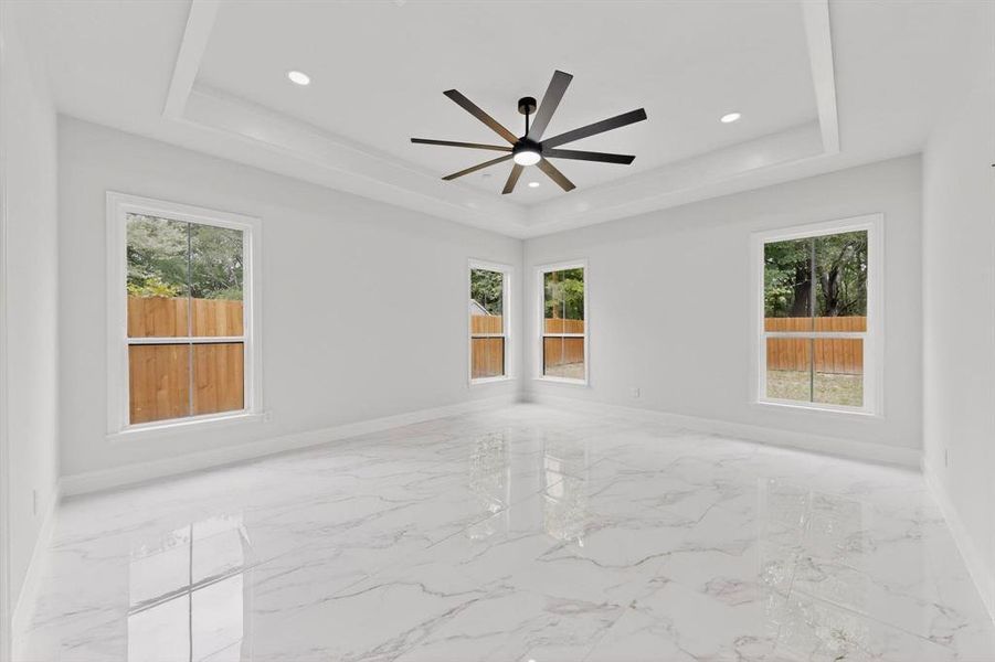 Spacious, unfurnished interior of a new home in , Tool (Image 36).