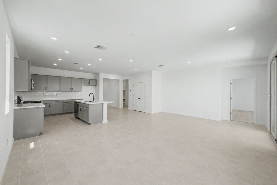 Spacious, unfurnished interior of a new home in Teravalis, Buckeye (Image 7). Spacious, unfurnished interior of a new home in Teravalis, Buckeye (Image 7).