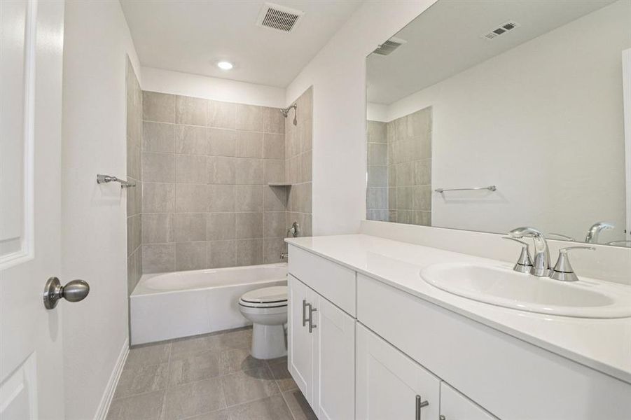 Furnished interior view inside a new home in River Ridge, Crandall (Image 7). Furnished interior view inside a new home in River Ridge, Crandall (Image 7).