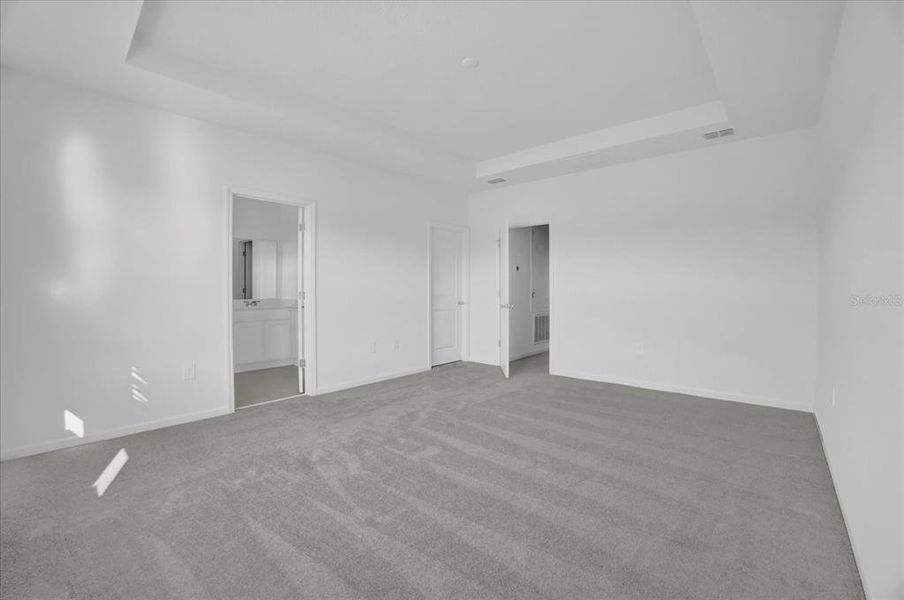 Spacious, unfurnished interior of a new home in , Kissimmee (Image 24).