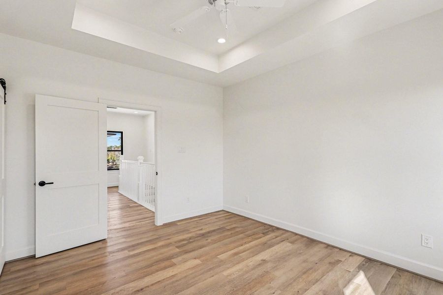 Spacious, unfurnished interior of a new home in , Houston (Image 15).