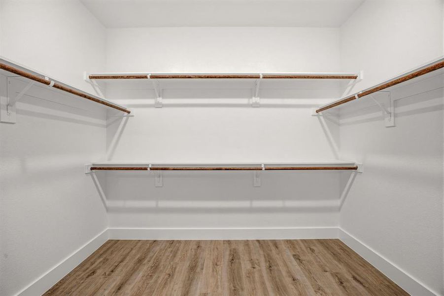 Spacious, unfurnished interior of a new home in , Granbury (Image 26).