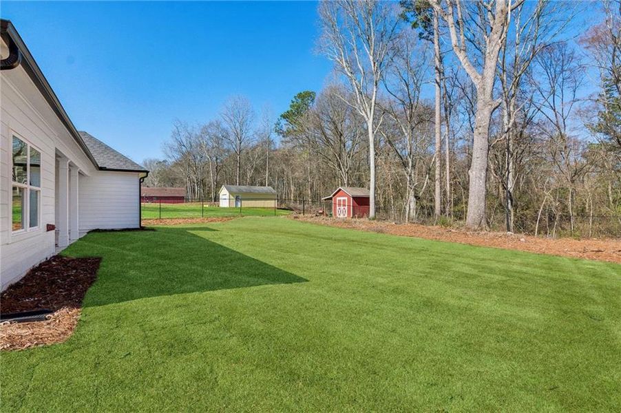 Exterior details and patio area of a home in , Clarkesville (Image 19).