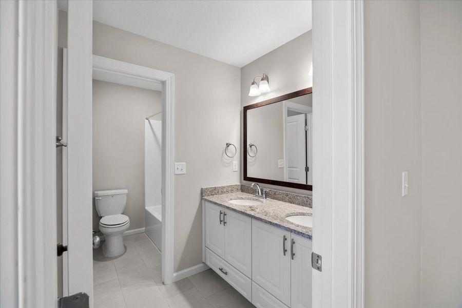 Furnished interior view inside a new home in Windsor, North Augusta (Image 9).