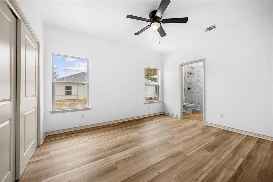 Spacious, unfurnished interior of a new home in , Moody (Image 19).