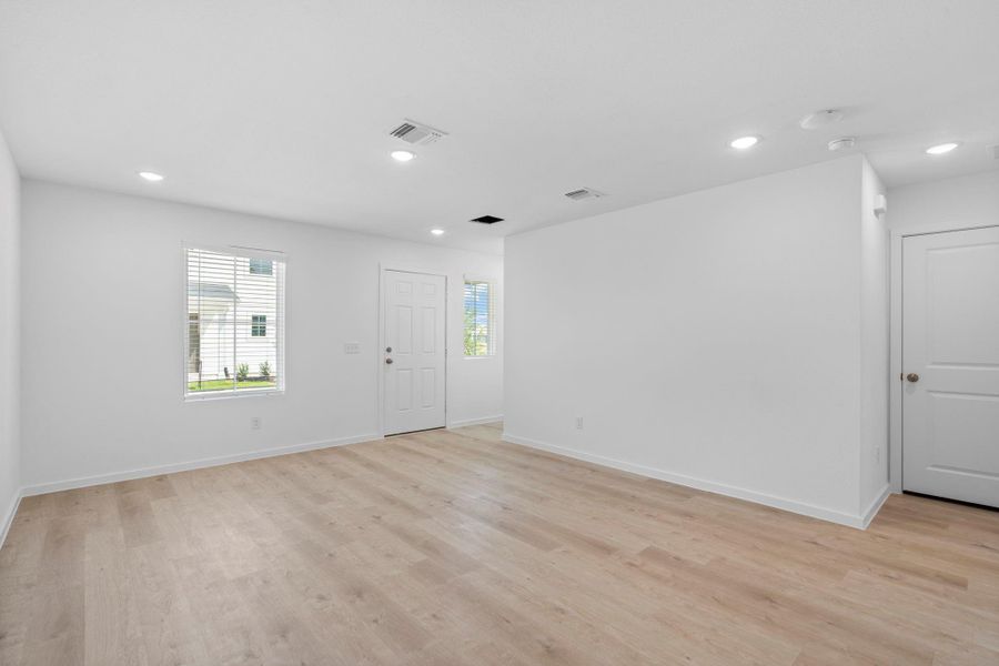 MODEL HOME images may NOT be consistent with the finished product. MODEL HOME images may NOT be consistent with the finished product.