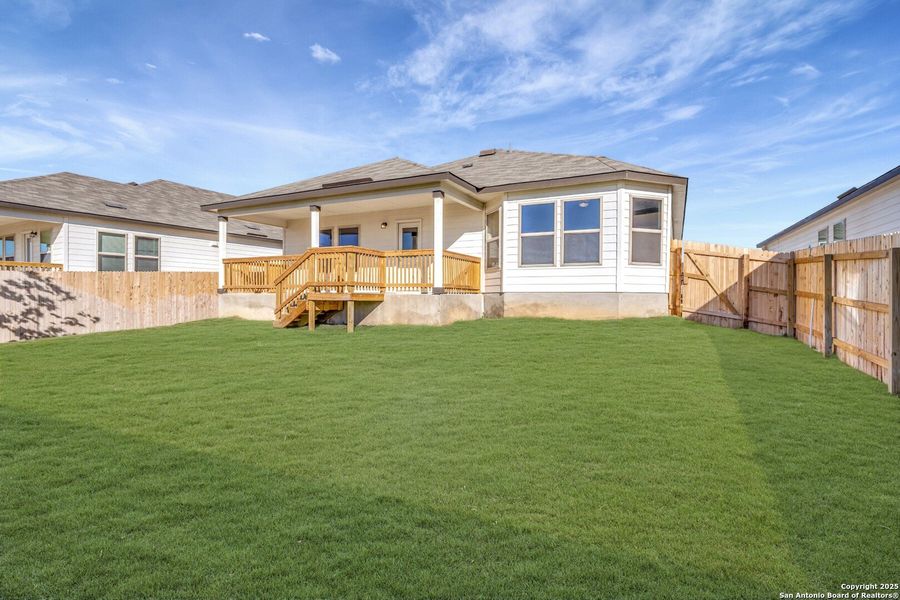 Exterior details and patio area of a home in Greenspoint Heights, Seguin (Image 21).