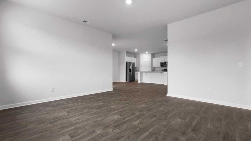 Representative unfurnished interior of a home built from the ARCHER-EXP by D.R. Horton in Hillcrest, Ravenel (Image 22).