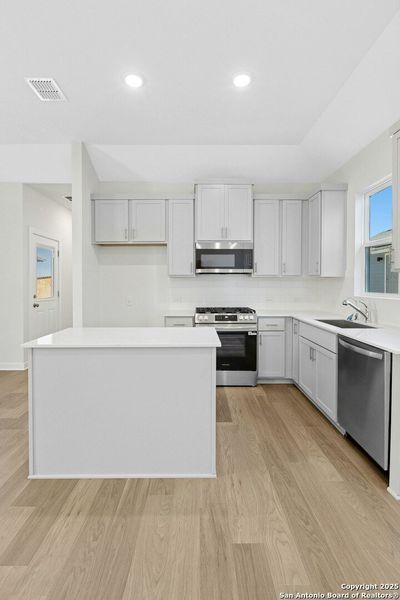 Furnished interior view inside a new home in Mayfair, New Braunfels (Image 14).