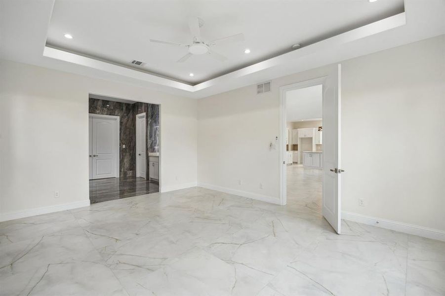 Spacious, unfurnished interior of a new home in , Frisco (Image 27). Spacious, unfurnished interior of a new home in , Frisco (Image 27).