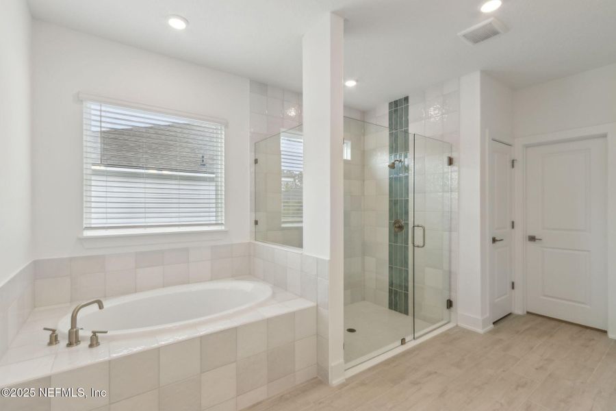 Furnished interior view inside a new home in Pirates Bluff, Yulee (Image 7).