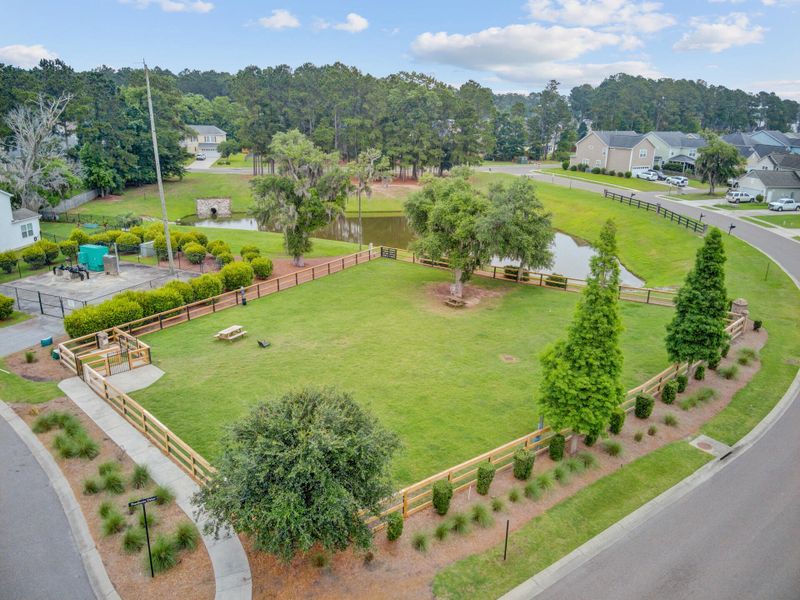Community amenities in , Moncks Corner (Image 66).