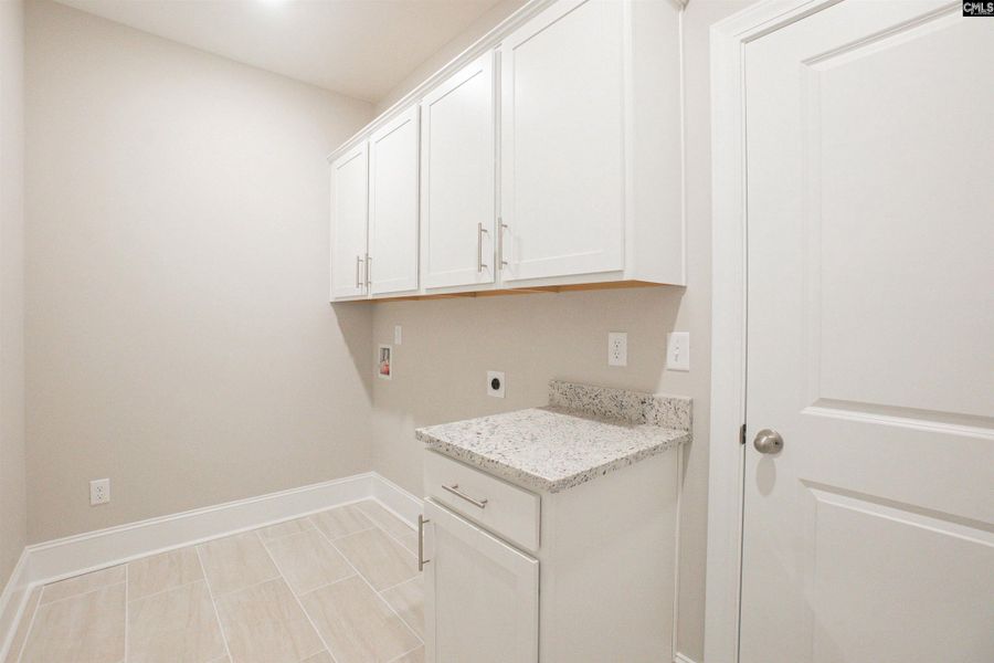 Furnished interior view inside a new home in The Cove, Sumter (Image 12).