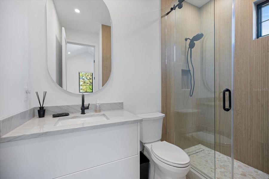 Furnished interior view inside a new home in , Sarasota (Image 9).