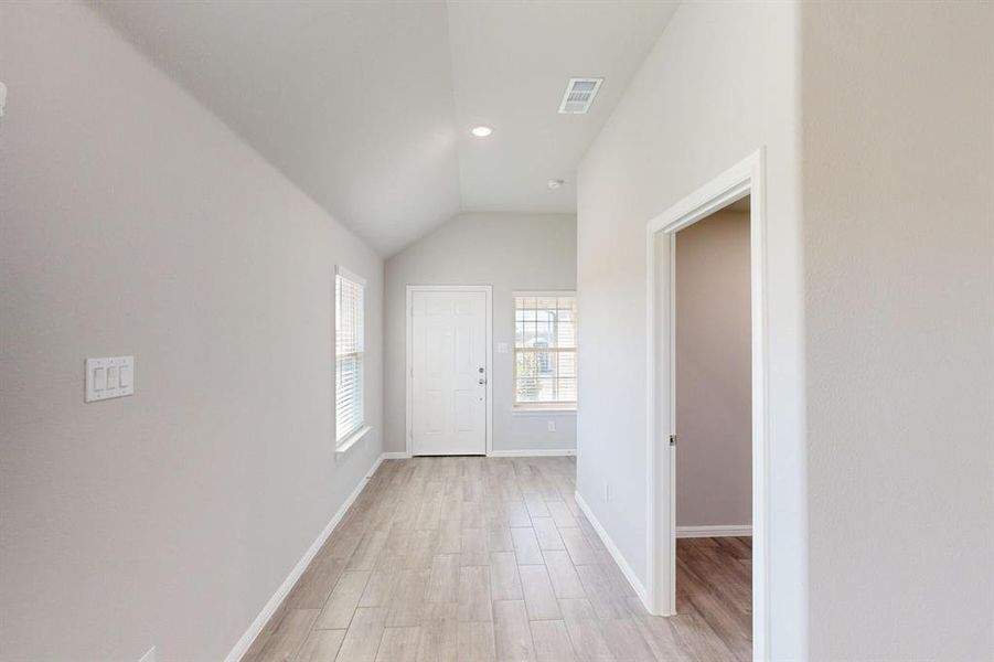 Spacious, unfurnished interior of a new home in Meadow Park, Ponder (Image 23).