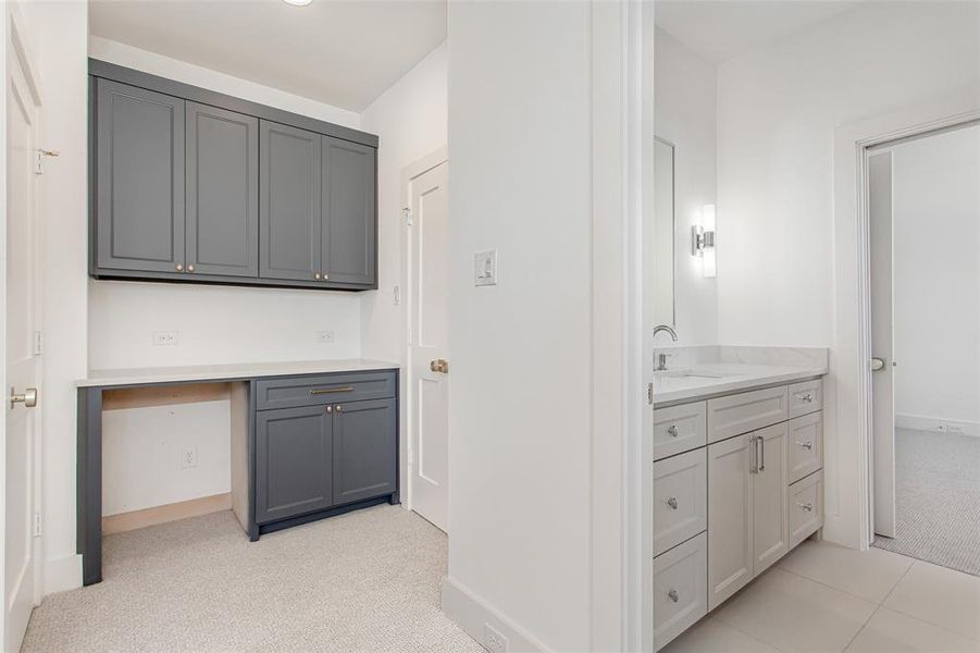 Furnished interior view inside a new home in , Dallas (Image 13).