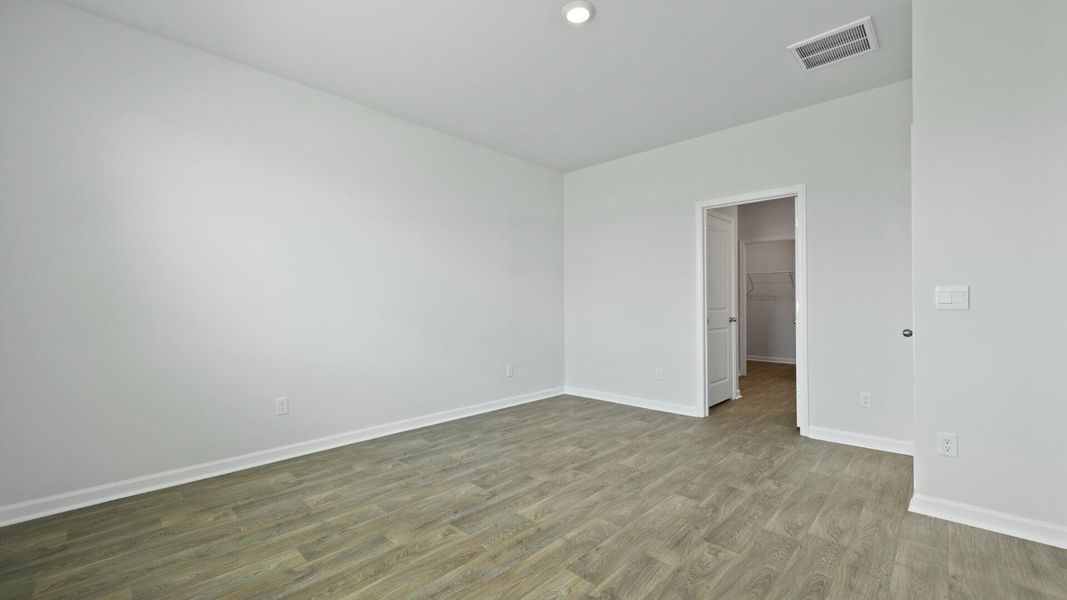Spacious, unfurnished interior of a new home in , Moncks Corner (Image 10).