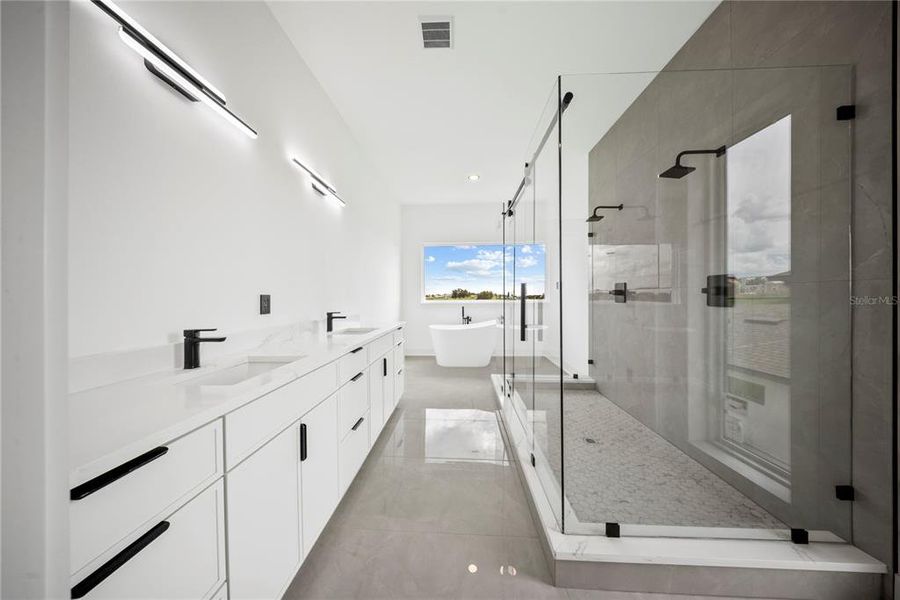 Furnished interior view inside a new home in , Lake Alfred (Image 15).