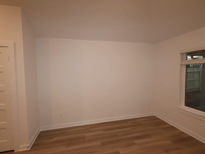 Spacious, unfurnished interior of a new home in Wildrye, Waller (Image 29).