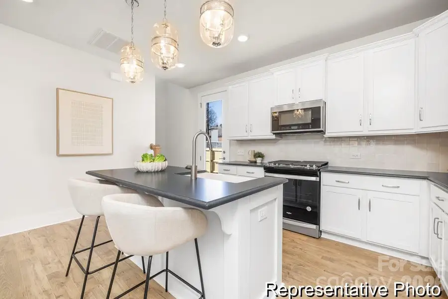 Furnished interior view inside a new home in Beaver Creek, Statesville (Image 7).