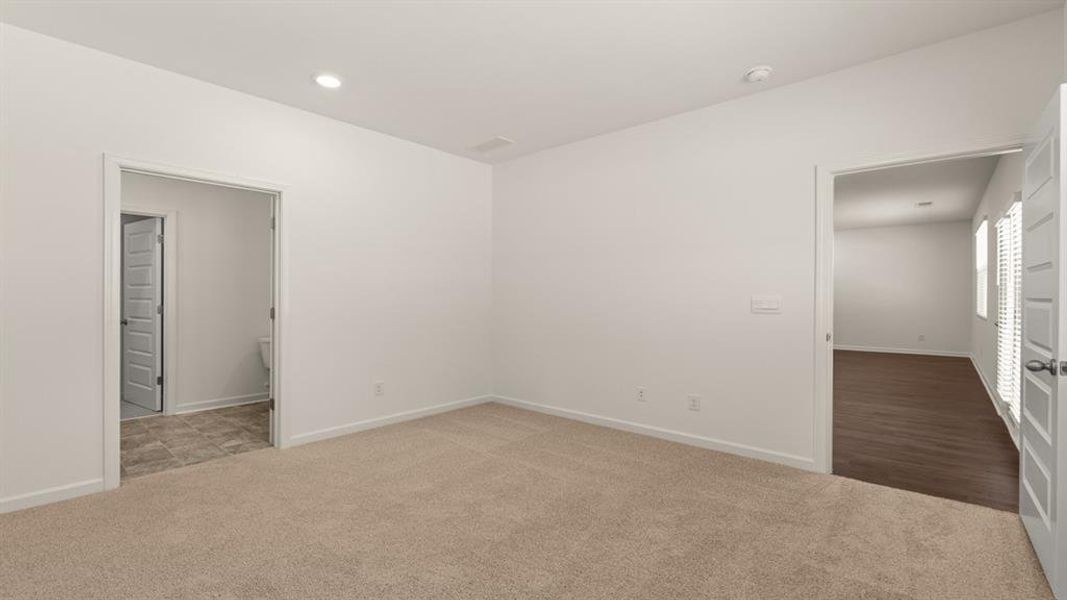 Spacious, unfurnished interior of a new home in Champion's Run, Lithonia (Image 33).
