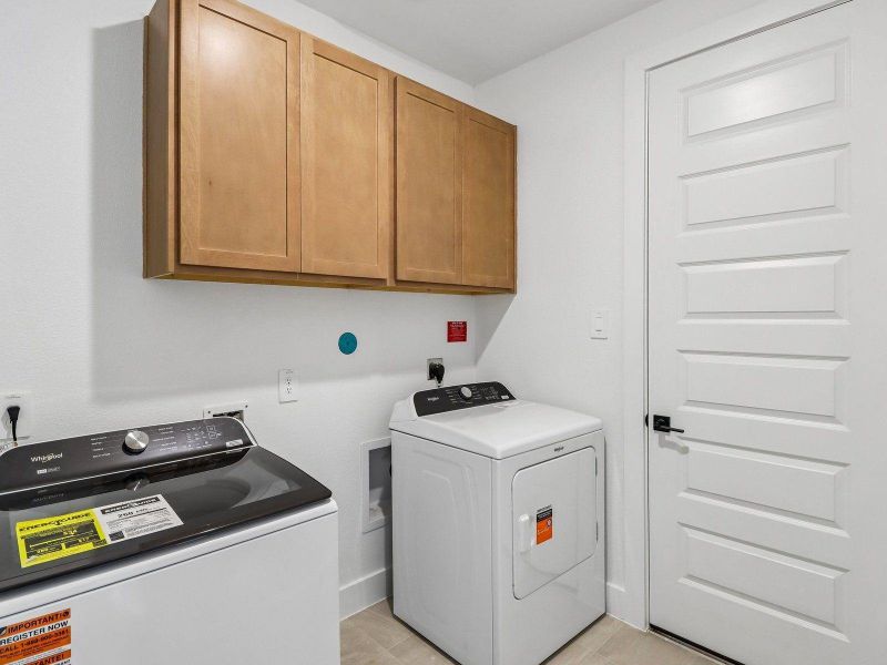 Furnished interior view inside a new home in Kingdom Heights, Rosenberg (Image 13).