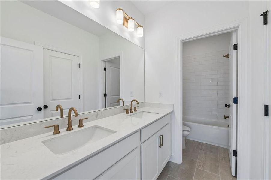 Furnished interior view inside a new home in , Buford (Image 14).