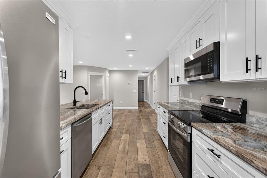Furnished interior view inside a new home in , Winter Haven (Image 9).
