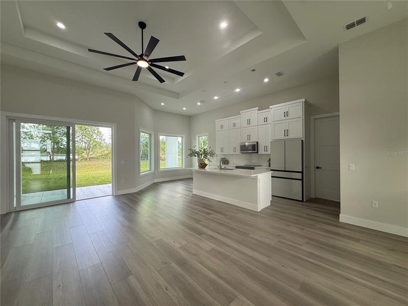 Spacious, unfurnished interior of a new home in , Palm Coast (Image 11).