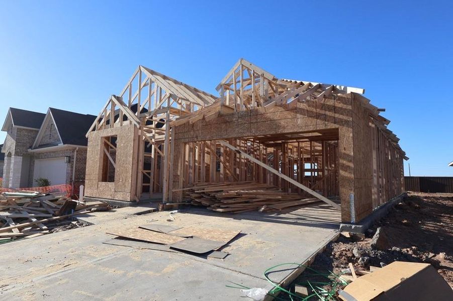 Let us show you how our advanced framing techniques have stood the test of time and allow more insulation for a quieter and more energy efficient home.