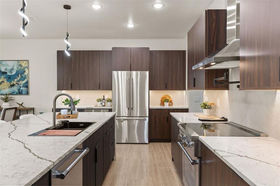 Furnished interior view inside a new home in , Orlando (Image 12).