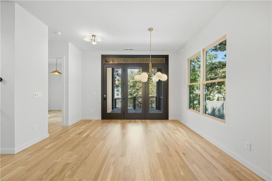 Spacious, unfurnished interior of a new home in , Atlanta (Image 20).