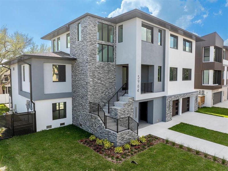 Image 48 of a home in .