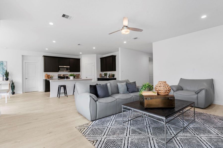 *Images and 3D tour are for illustration only and options may vary from home as built. *Images and 3D tour are for illustration only and options may vary from home as built.
