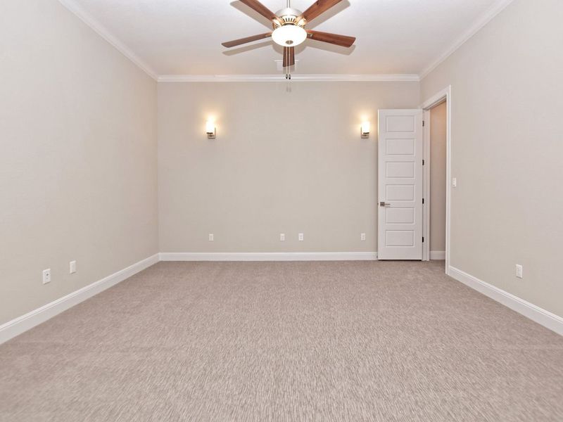 Representative unfurnished interior of a home built from the Avalon by Giddens Homes in Scofield Farms Estates, Georgetown (Image 187).