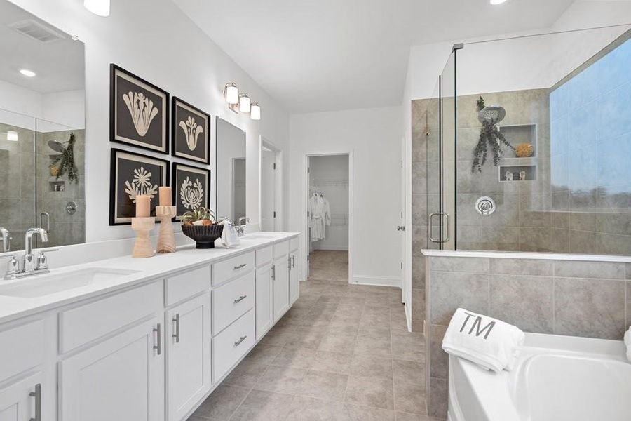 Furnished interior view inside a new home in Auburn Glen, Dacula (Image 18).