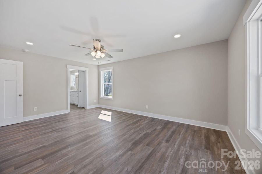 Spacious, unfurnished interior of a new home in , China Grove (Image 15).