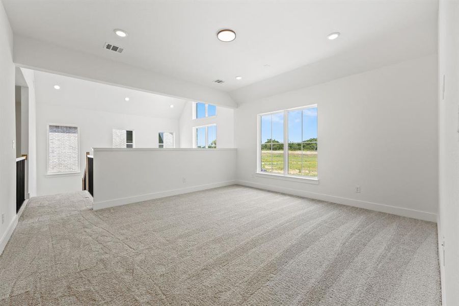 Spacious, unfurnished interior of a new home in Chatham Reserve, Providence Village (Image 20).