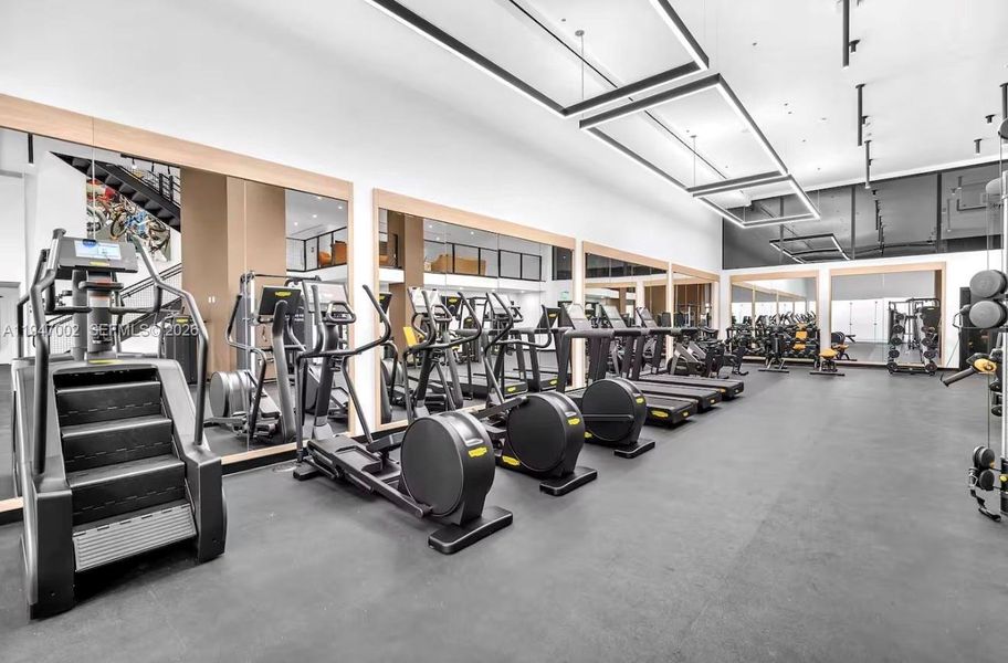 Community amenities in , Miami (Image 40).