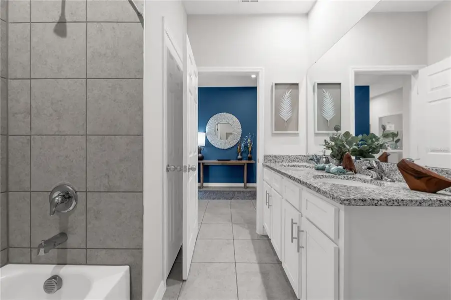 Furnished interior view inside a new home in Scenic Terrace, Lake Hamilton (Image 23).