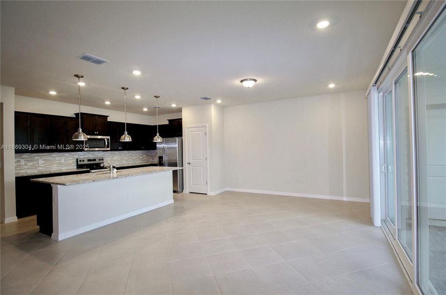 Furnished interior view inside a new home in , Clermont (Image 16).
