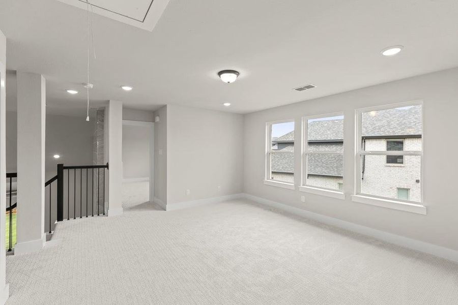 Spacious, unfurnished interior of a new home in Valencia on The Lake, Little Elm (Image 14). Spacious, unfurnished interior of a new home in Valencia on The Lake, Little Elm (Image 14).