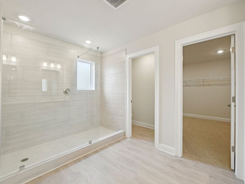 Spacious, unfurnished interior of a new home in River Pointe, Monroe (Image 23). Spacious, unfurnished interior of a new home in River Pointe, Monroe (Image 23).