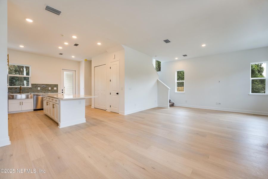 Spacious, unfurnished interior of a new home in , Jacksonville (Image 30). Spacious, unfurnished interior of a new home in , Jacksonville (Image 30).