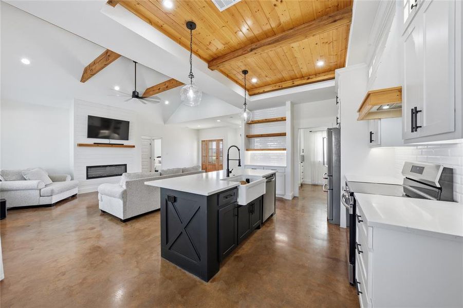 Furnished interior view inside a new home in , Mabank (Image 7).