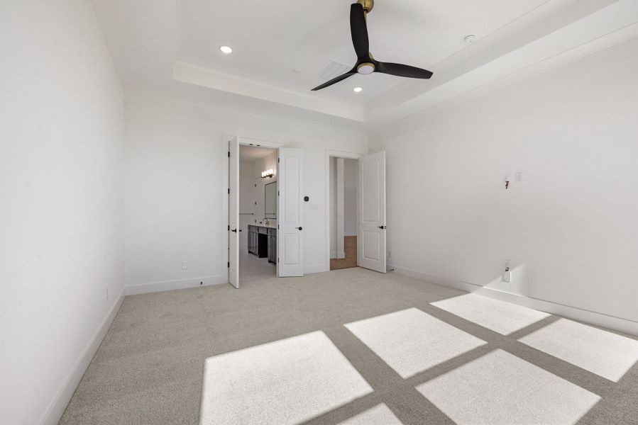 Spacious, unfurnished interior of a new home in NorthGlen, Haslet (Image 41).